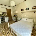 Appartement Efi 2 *